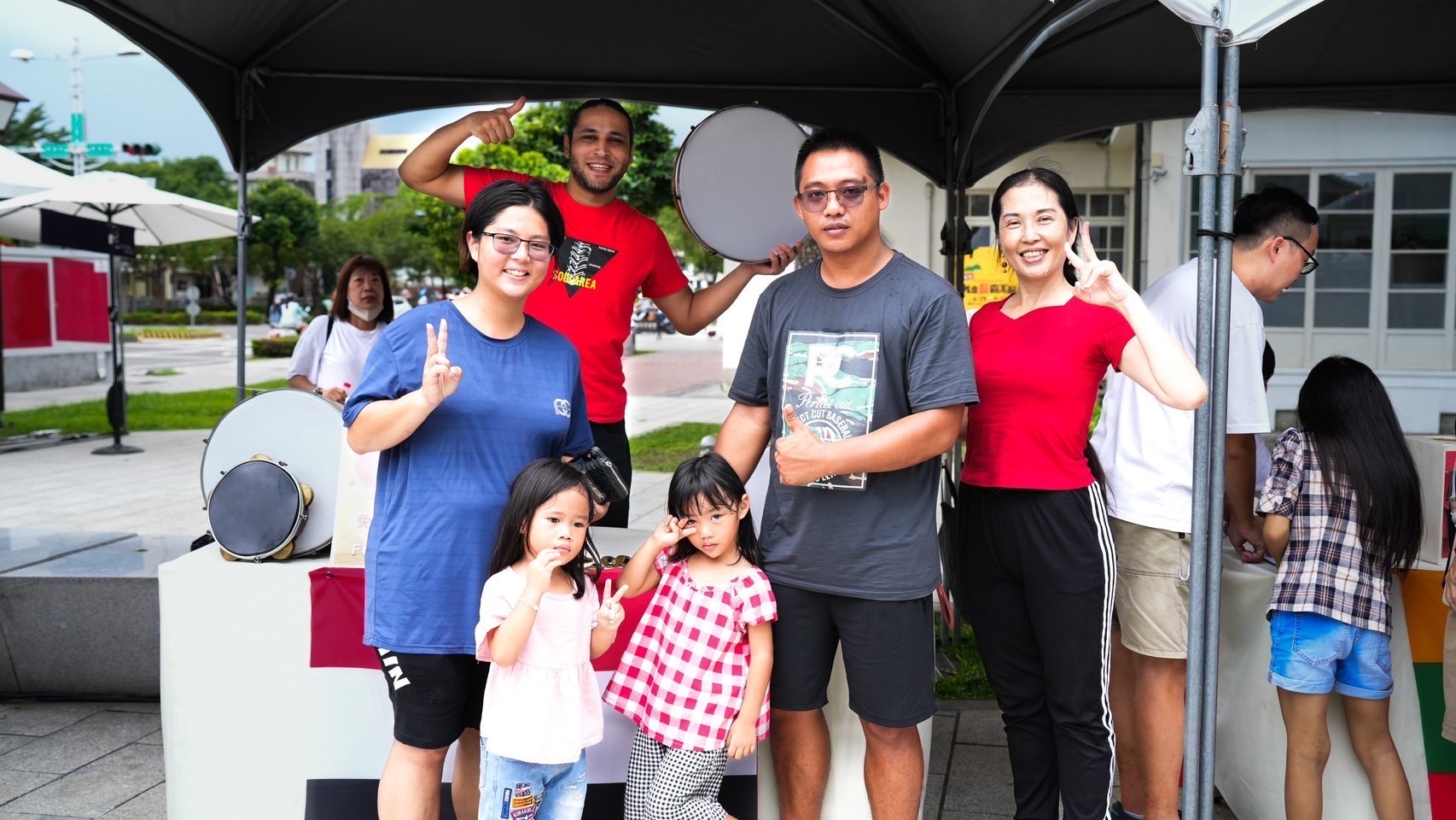 屏東新住民創意市集「舞出多元 看見文化 異國音樂饗宴」(圖:屏東縣政府 提供)